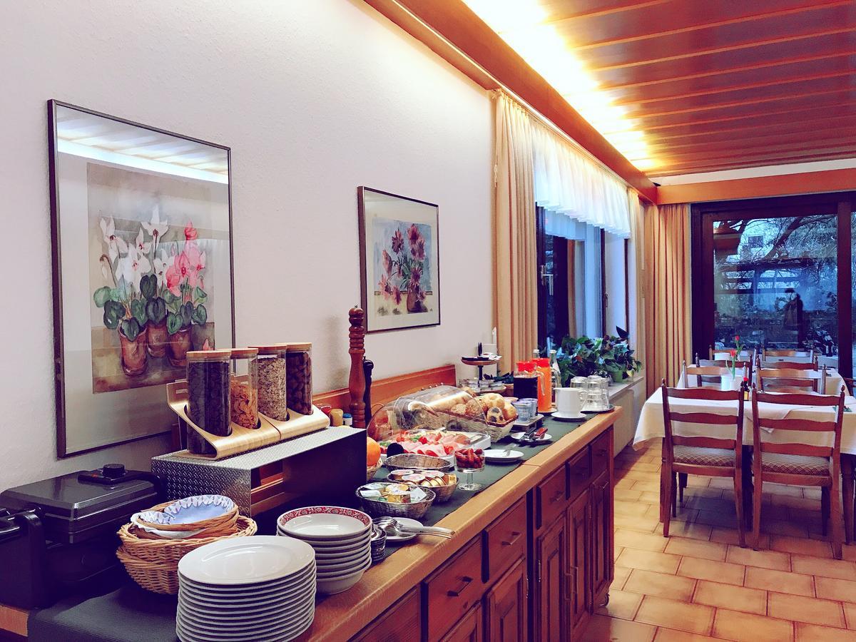 Hotel Roederhof บาเดน-บาเดน ภายนอก รูปภาพ