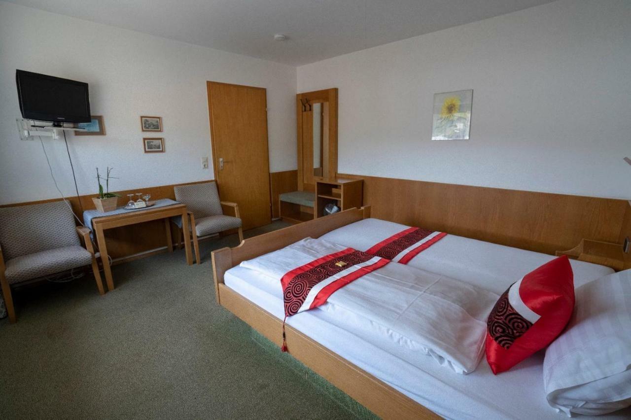 Hotel Roederhof บาเดน-บาเดน ภายนอก รูปภาพ