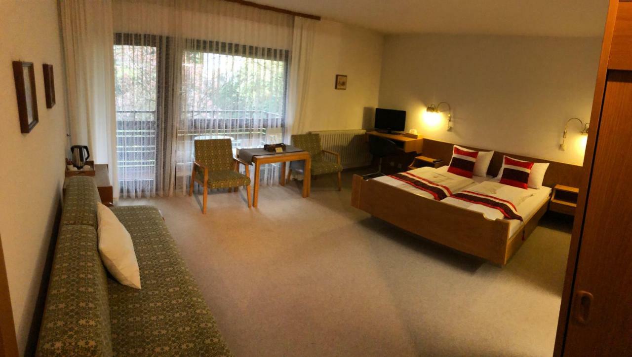 Hotel Roederhof บาเดน-บาเดน ภายนอก รูปภาพ