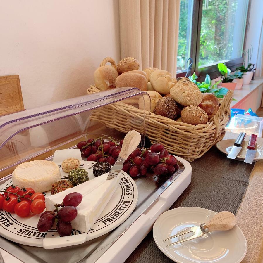 Hotel Roederhof บาเดน-บาเดน ภายนอก รูปภาพ